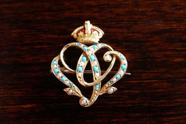画像2: ロイヤル・クラウン・コロネーションブローチ (2)