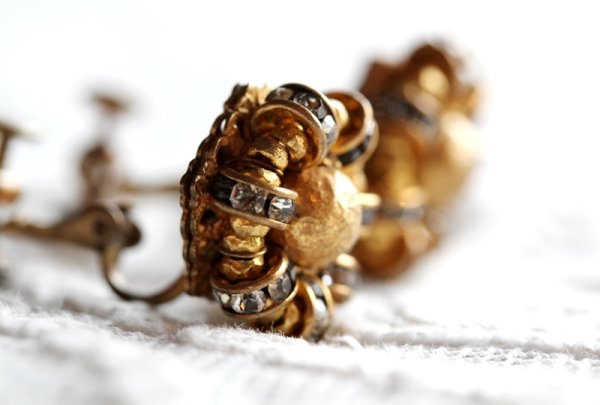 画像4: ミリアム・ハスケル　ゴールドとラインストーンのイヤリング (4)