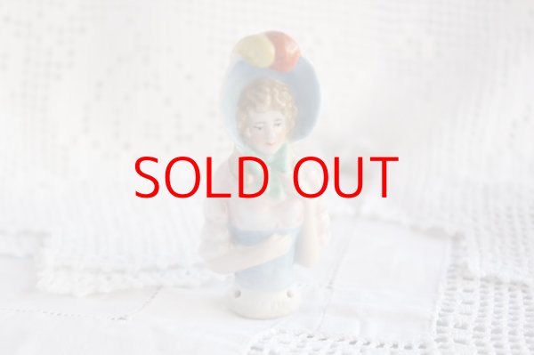 画像1: ハーフドール 帽子の女性 (1)