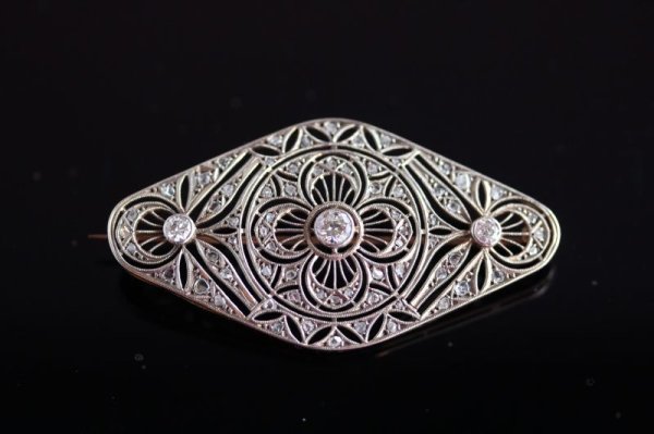 画像2: ダイヤモンド ピアッシングブローチ (2)