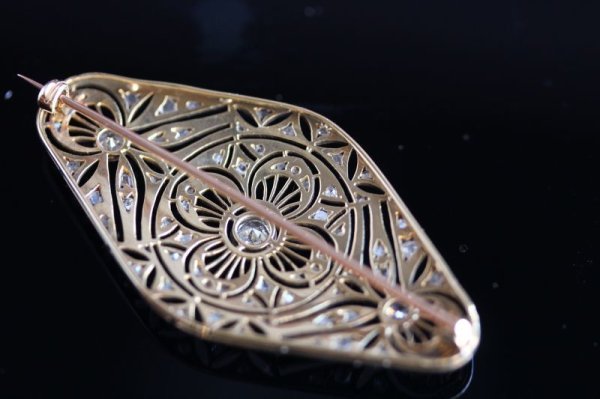 画像6: ダイヤモンド ピアッシングブローチ (6)