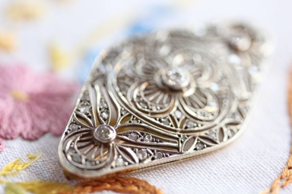 画像8: ダイヤモンド ピアッシングブローチ (8)