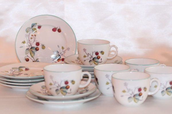 画像9: ロイヤルウースター ストロベリーフェア トリオ (9)