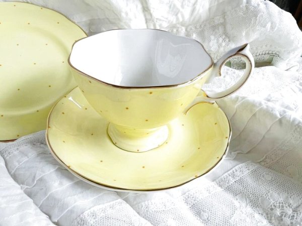 画像1: Royal Albert レモンイエロー６客トリオセット (1)