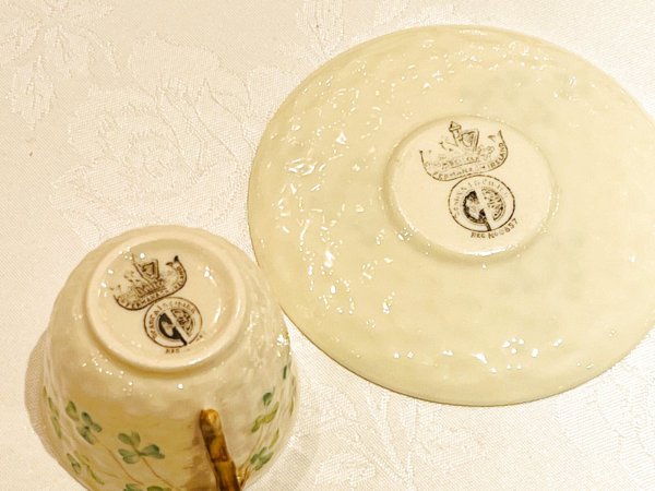 画像2: ベリーク窯シャムロックデミタスカップ (2)