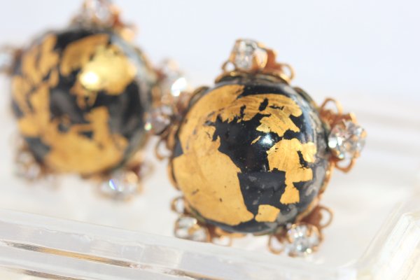 画像6: ロベルト　ゴールドとブラックのイヤリング (6)