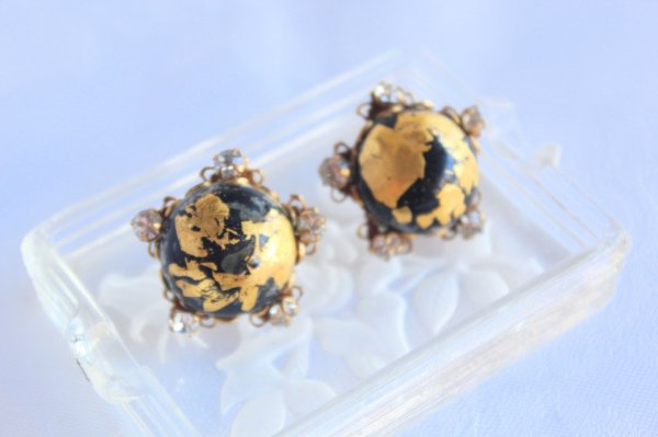 画像2: ロベルト　ゴールドとブラックのイヤリング (2)