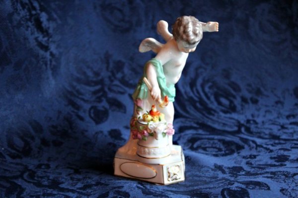 画像3: マイセン 天使人形(「箴言の天使」シリーズより) (3)